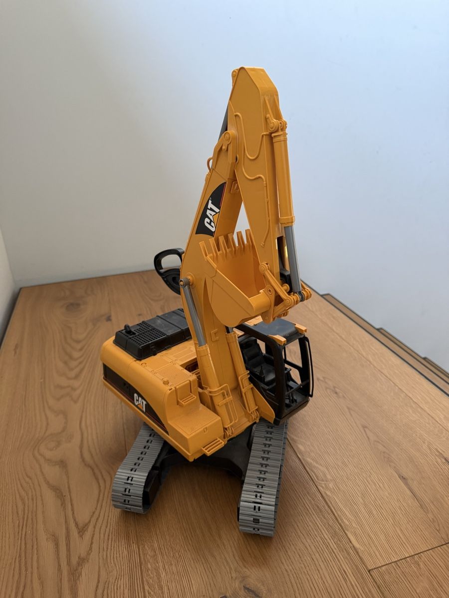 Caterpillar Escavatori: Bruder Cat Schaufelbagger – Usato da Mönchaltorf venduto da jackie_01 1