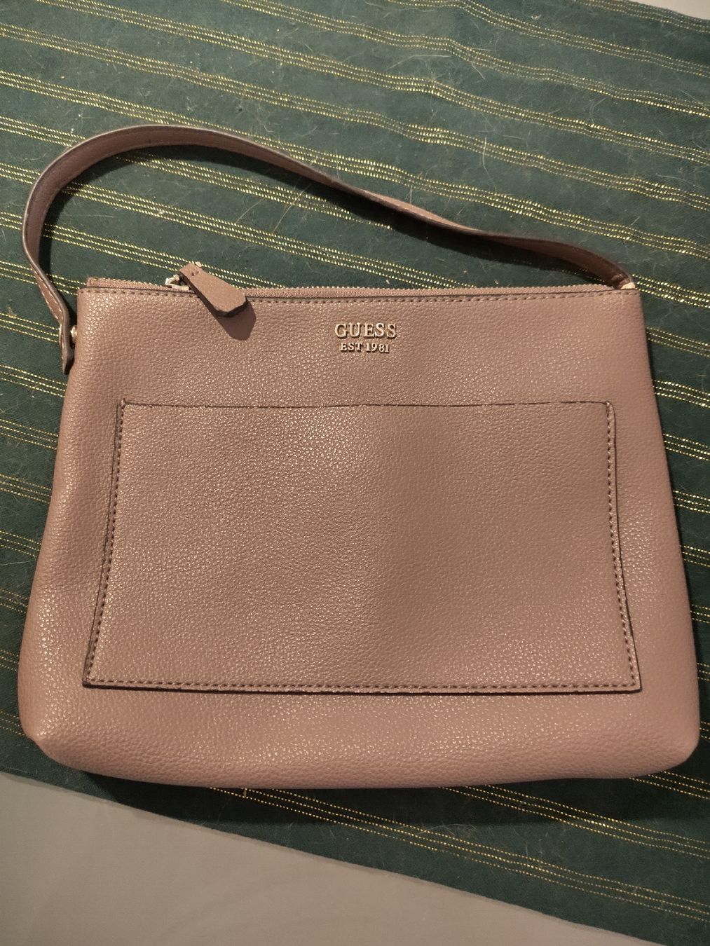 Guess Borse da donna: guess Tasche klein  – Nuovo (secondo la descrizione) da Kloten venduto da Kloten76