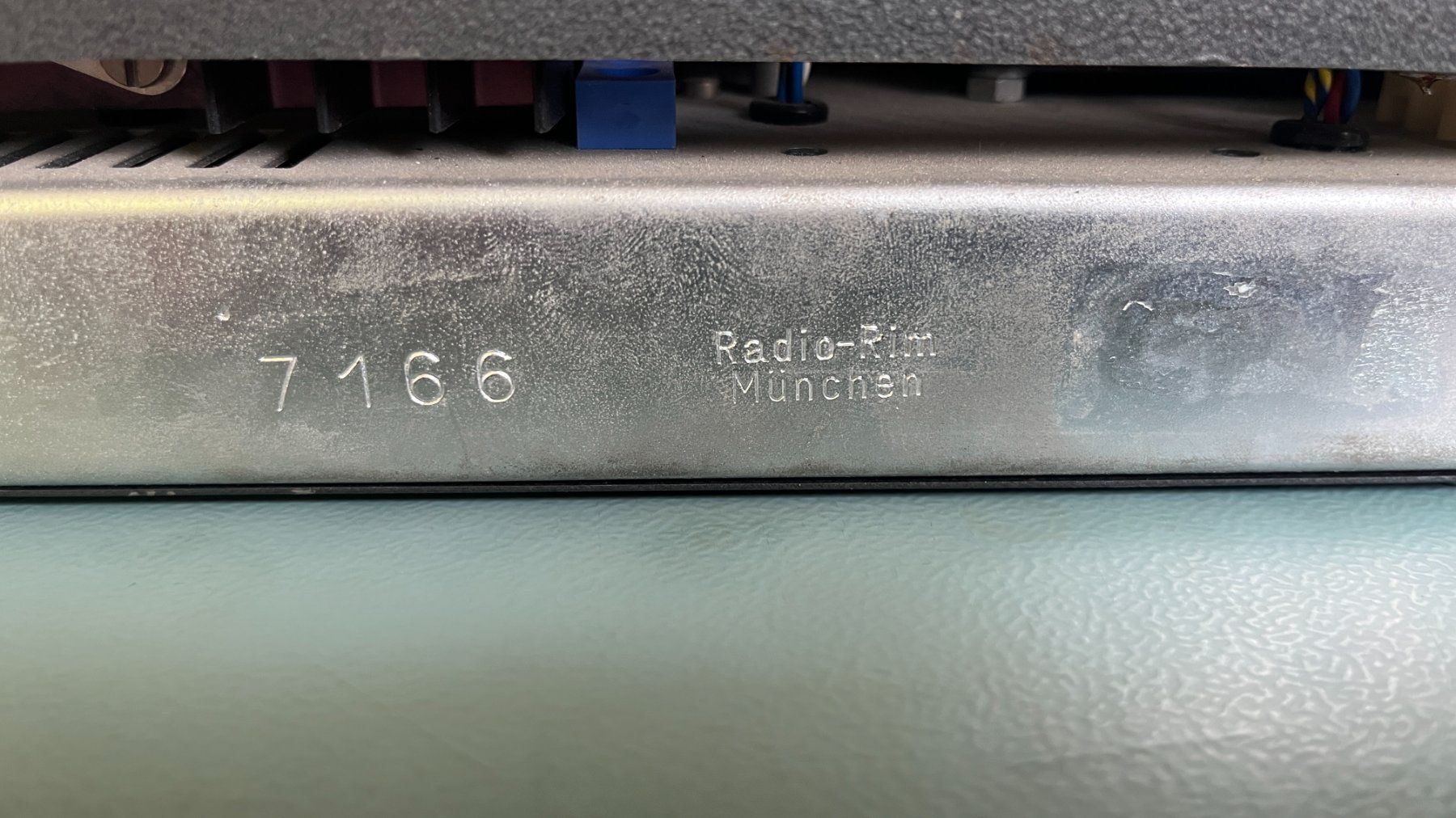 Componenti elettronici: Labornetzgerät 30 V / 1 A – Usato da Saland venduto da Michiwildberg 3