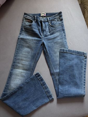Bootcut jeans