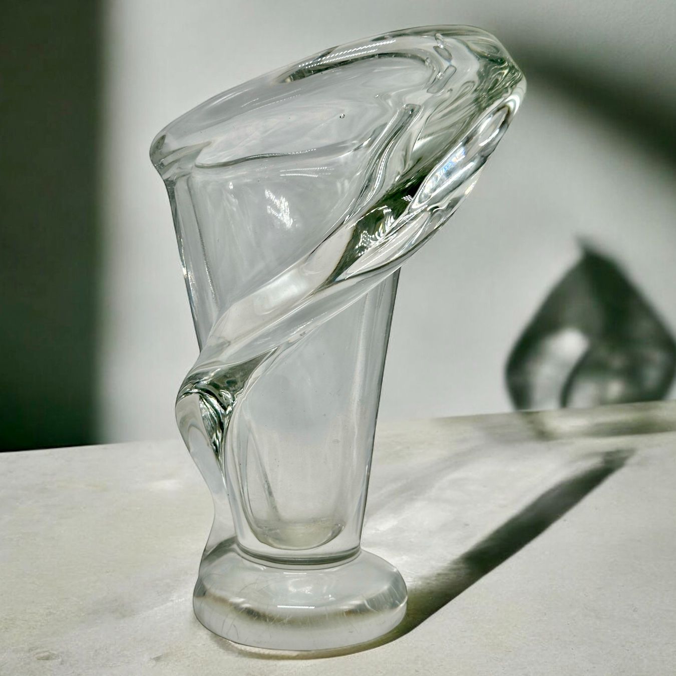 Vasi & Recipienti: Vase en cristal de Vannes Le Chatel Calla Lily – Usato da Morges venduto da 1tiquaire