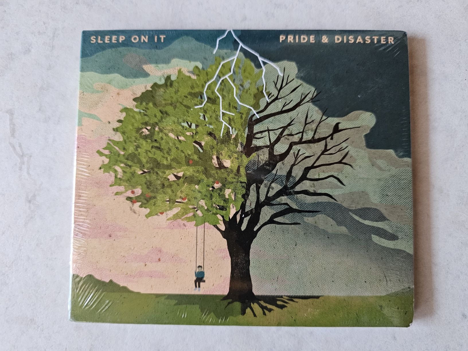 CD: Sleep On It  -  Pride & Disaster  /  Fabrikneu – Nuovo e nell'imballaggio originale da Schneisingen venduto da backstore24