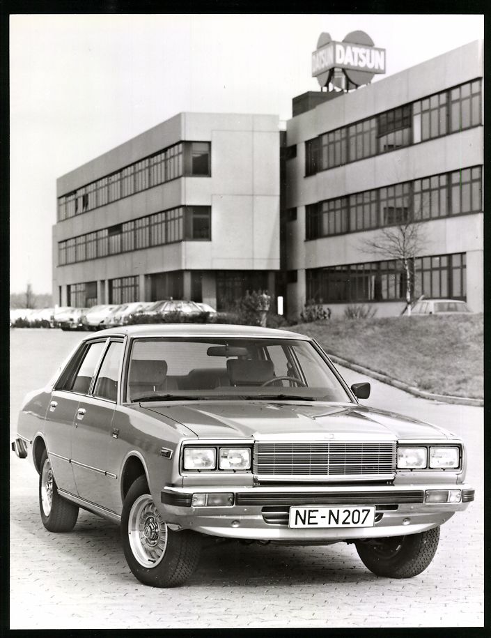 Fotografie & Manifesti: Fotografie Auto Datsun Laurel 2,4, Limou – Usato da Berlin venduto da bartko-reher