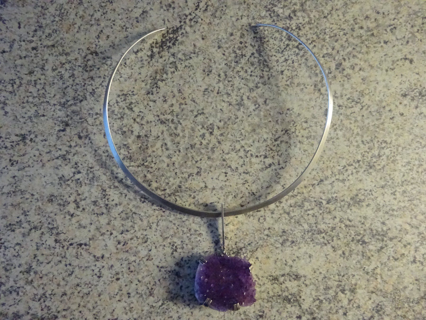 Catenine: Halsreif mit Amethyst Anhänger – Usato da Esslingen venduto da eintagammeer 5