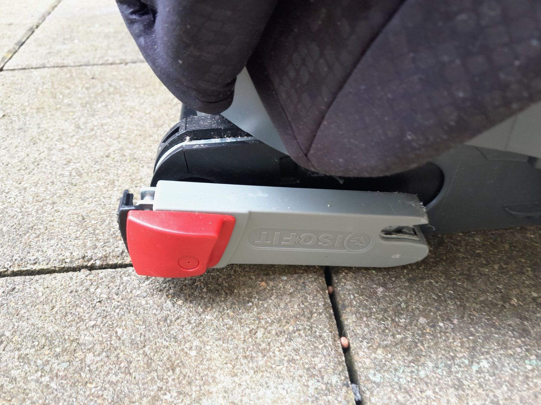 Britax Römer Seggiolini per auto: Britax Römer Isofix Auto Kindersitz – Usato da Worb venduto da Osterthal 4