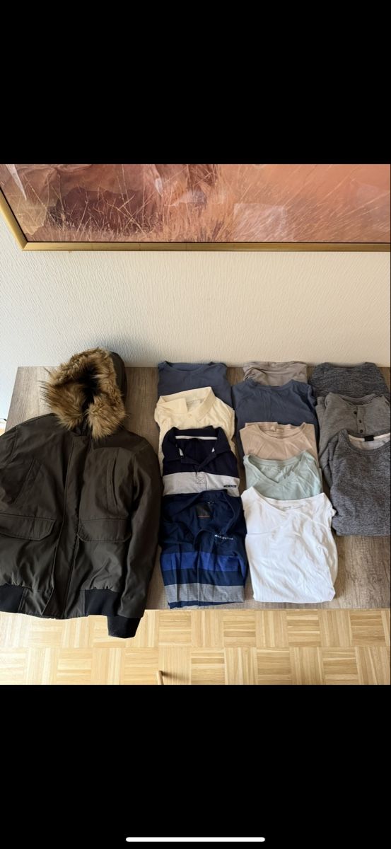 Lotti di vestiti: Vide grenier Habille – Usato da Nyon venduto da vla_r5m7 2