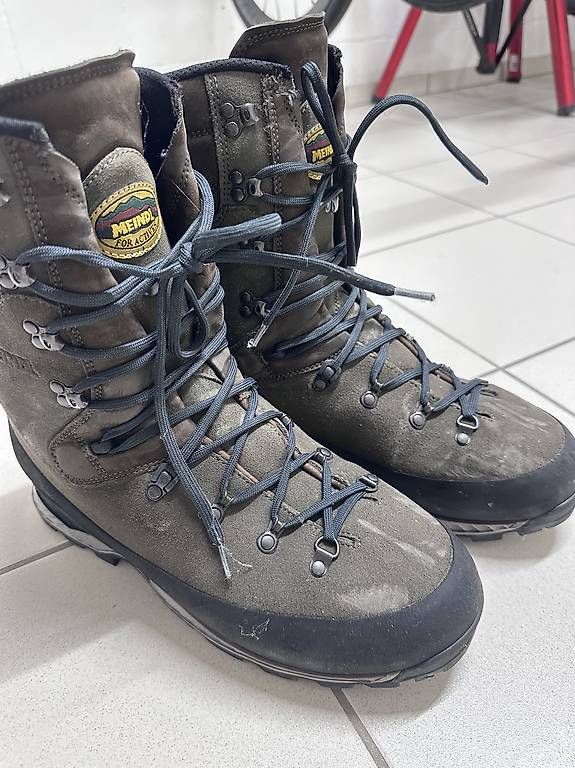 Scarpe da uomo: Meindl Winter Trackingschuh – Usato da Kirchberg BE venduto da monikakurath
