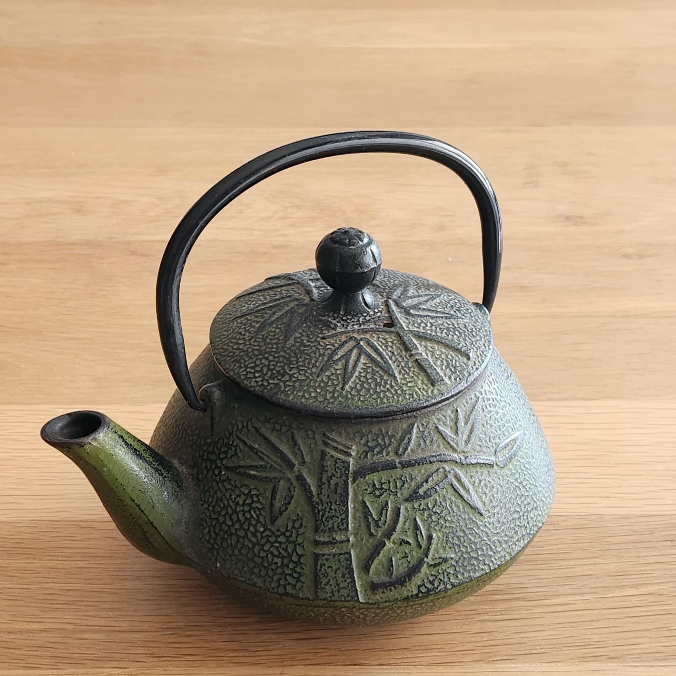 Teekannen: Cast Iron Teapot 1L – Gebraucht aus Sion von SjorschWalter