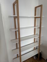 Regal mit 5 Etagen Holz und weiss guter Zustand