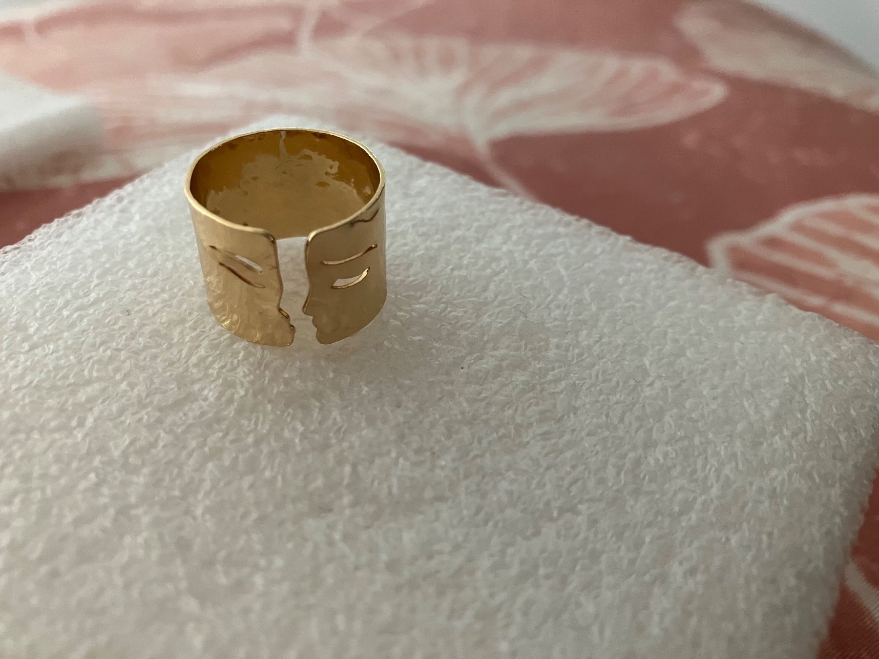 Anelli: Extravagant Goldfarbener weiter offener Ring Gesichtskontur – Nuovo (secondo la descrizione) da Affoltern am Albis venduto da Dlotti 5