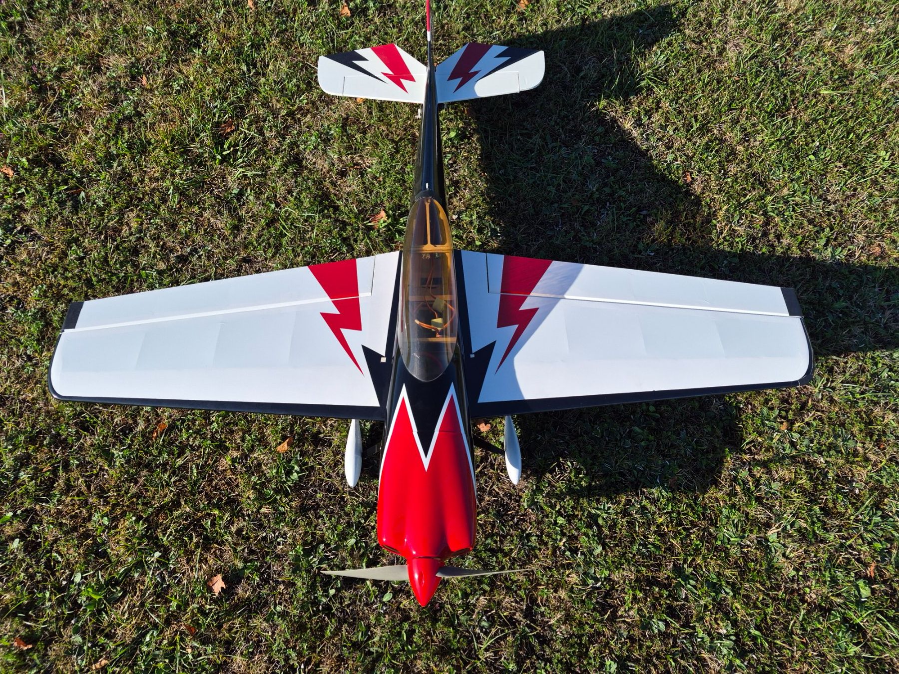 RC Modellbau: RC Acro Modellflugzeug – Gebraucht aus Uttigen von eomat 3