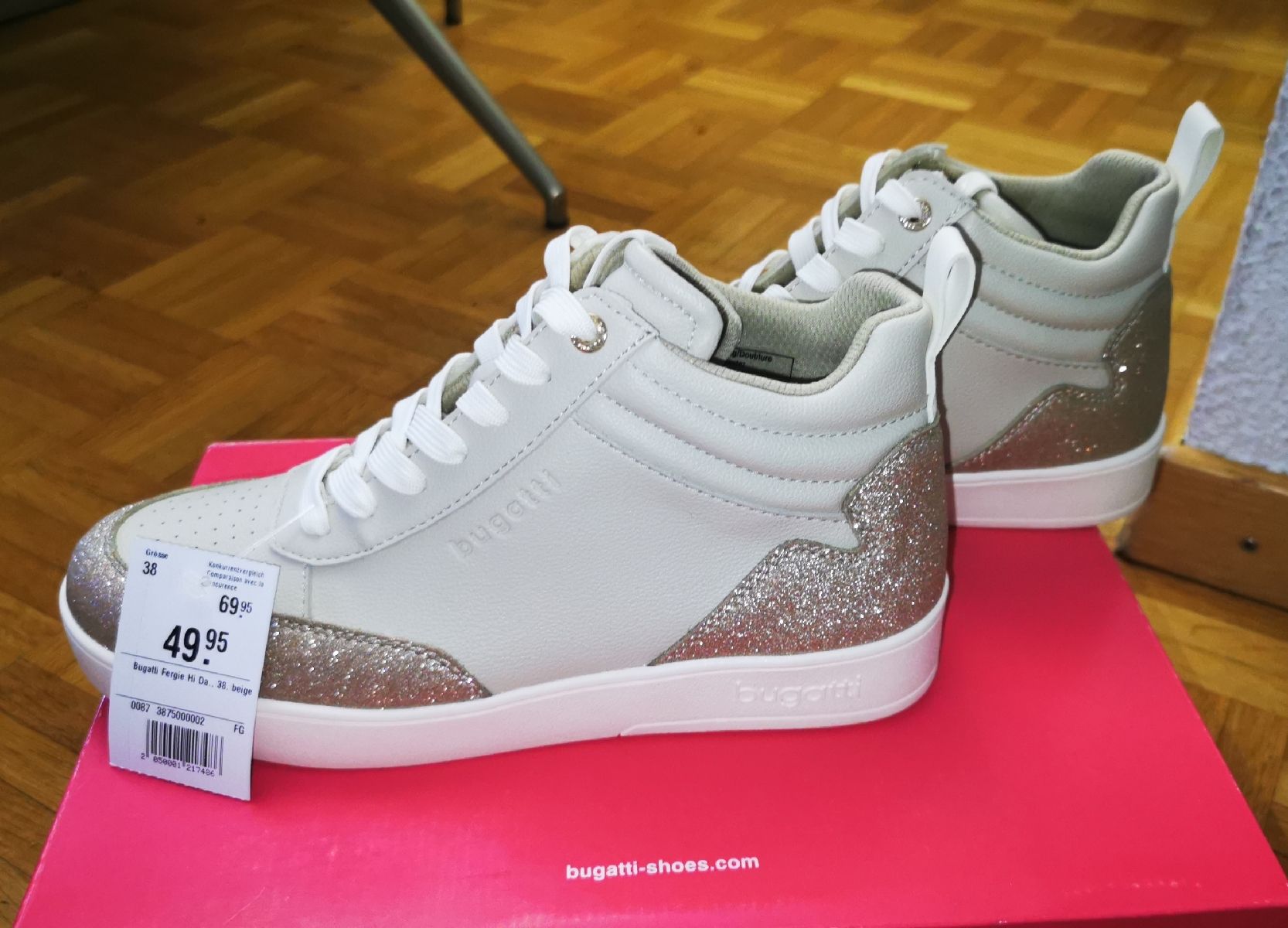 Bugatti Scarpe da donna: Bugatti Sneaker Gr. 38 - Neu – Nuovo e nell'imballaggio originale da Urtenen-Schönbühl venduto da vok_qw7w 4