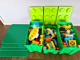 LEGO Duplo - 3 Baukästen mit 4 Bodenplatten