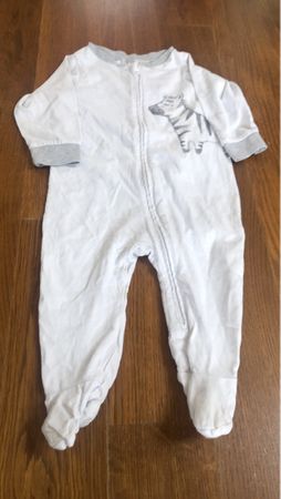 Baby Schlafanzug mit Zebra-Motiv, Grösse 68,