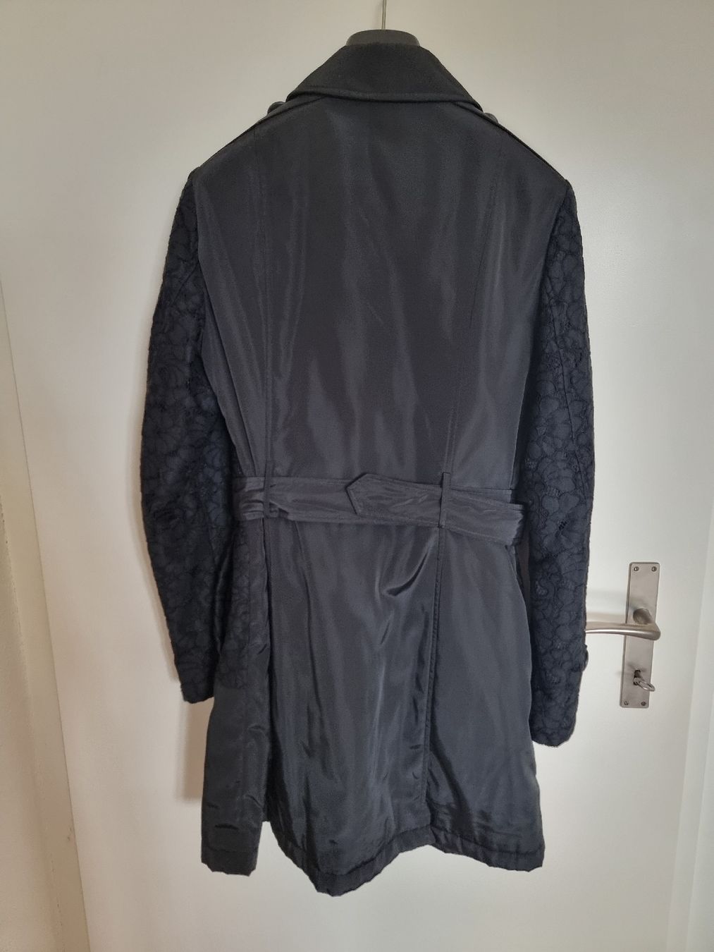 Cappotti: Molton, Black Coat, Size 40, Fall/ Spring Season – Nuovo (secondo la descrizione) da Dietlikon venduto da kas_8yyy 2