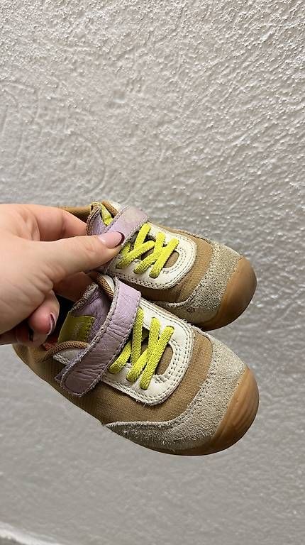 Scarpe per ragazzi: Schuhe Camper Gr. 26 – Usato da Bern venduto da sshueli