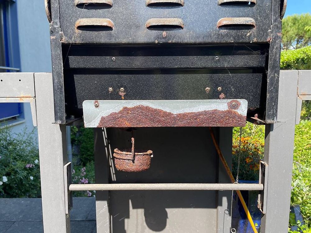 Griglie: Grill Barbecue à gaz Tenneker à donner – Usato da Ecublens VD venduto da gra_r782 4