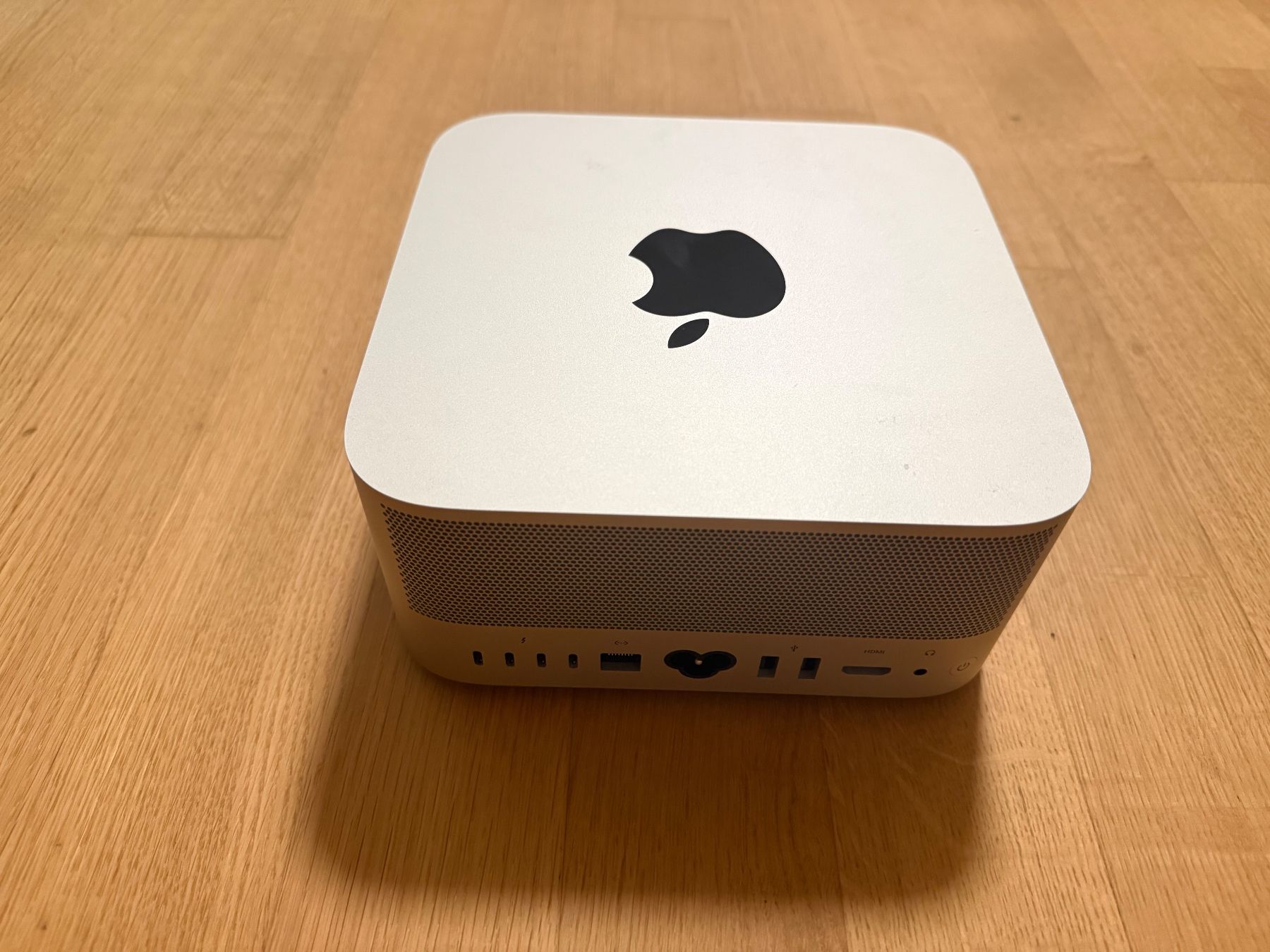 Apple PCs: MacStudio M4 Max / 64GB Ram / 16C CPU - 40C GPU / 1TB – Neu (gemäss Beschreibung) aus Rüschlikon von Raberer 1