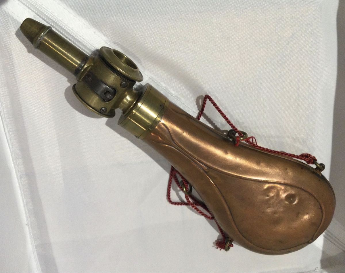 Bottiglie: Antique powder flask. – Usato da Tannay venduto da WhyNotBuy