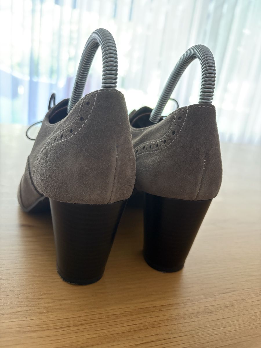 Damenschuhe: Scarpe stringate scamosciate taglia 38 usate – Gebraucht aus S. Antonino von LIKA91 1