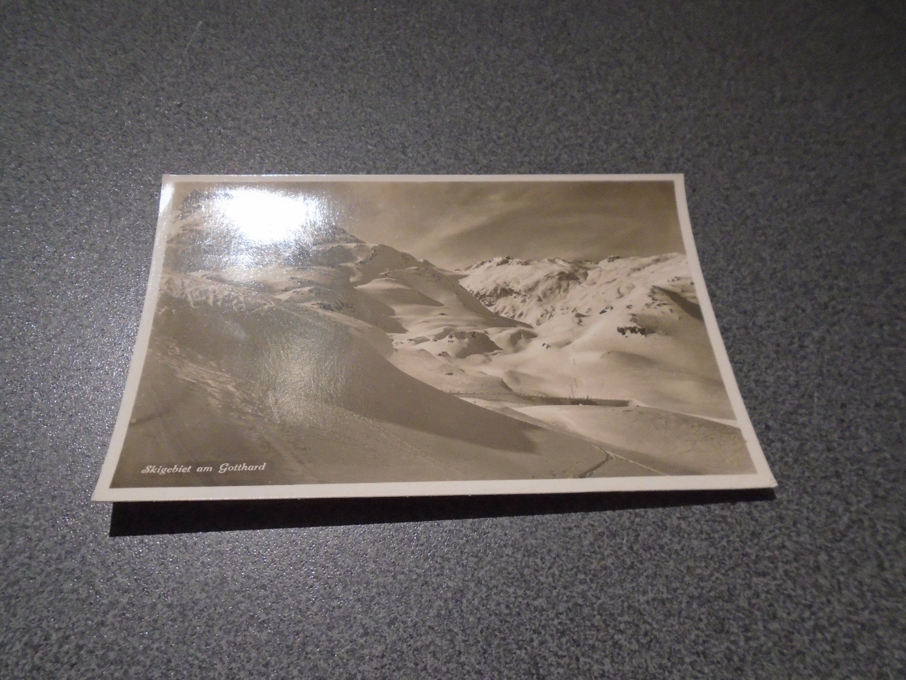 Cartes postales: Ansichtskarte Skigebiet am Gotthard, gelaufen – D'occasion à Zürich par abraxas1291