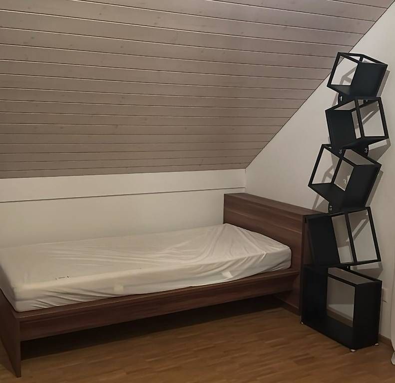 Letti: Einzelbett mit Stauraum – Usato da Oberkulm venduto da bog_rd6s