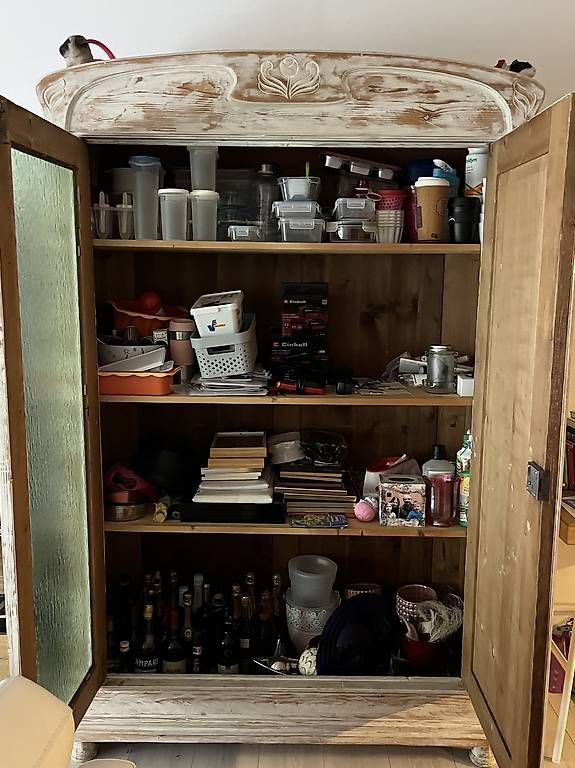 Armadi: Antiker Holzschrank  – Usato da Wynau venduto da 471_ht6d 1