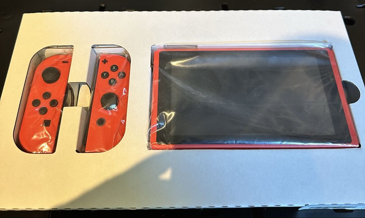 Nintendo Console: Nintendo switch Mario red & blue edition neuf – Nuovo (secondo la descrizione) da Epalinges venduto da mat_c6t9 2