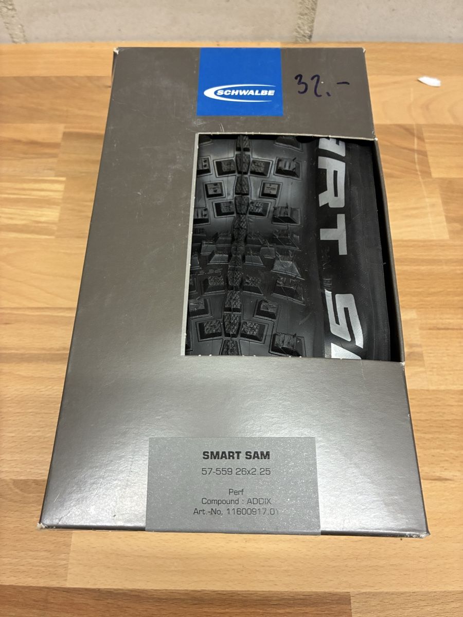 Pezzi di ricambio: MTB Reifen Schwalbe Smart Sam 26x2.25 – Nuovo e nell'imballaggio originale da Lüscherz venduto da Chrigubader