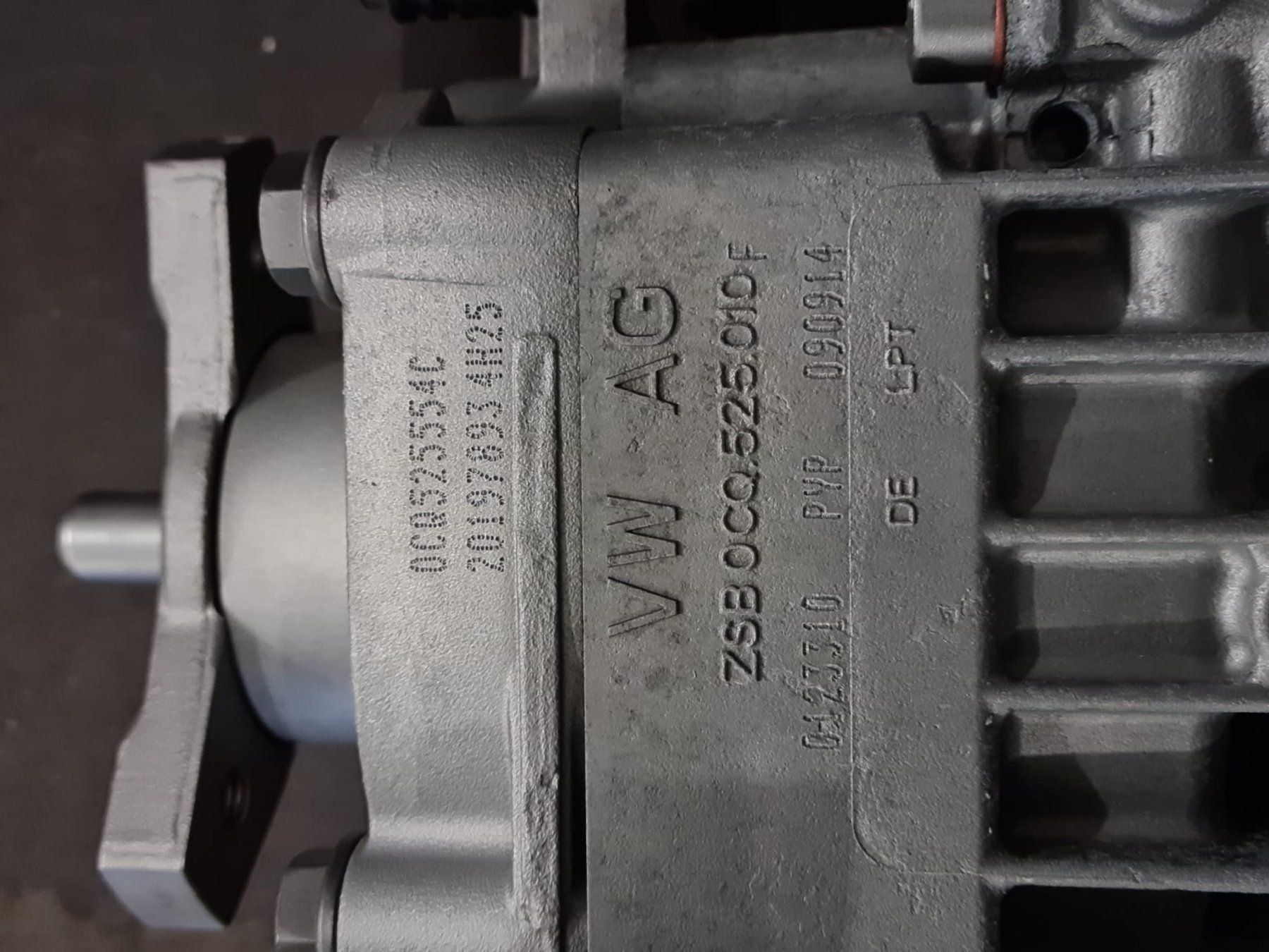 Volkswagen Tutti pezzi di ricambio auto: Differential Skoda VW Seat Audi – Usato da Chur venduto da Rossboden-Garage 4