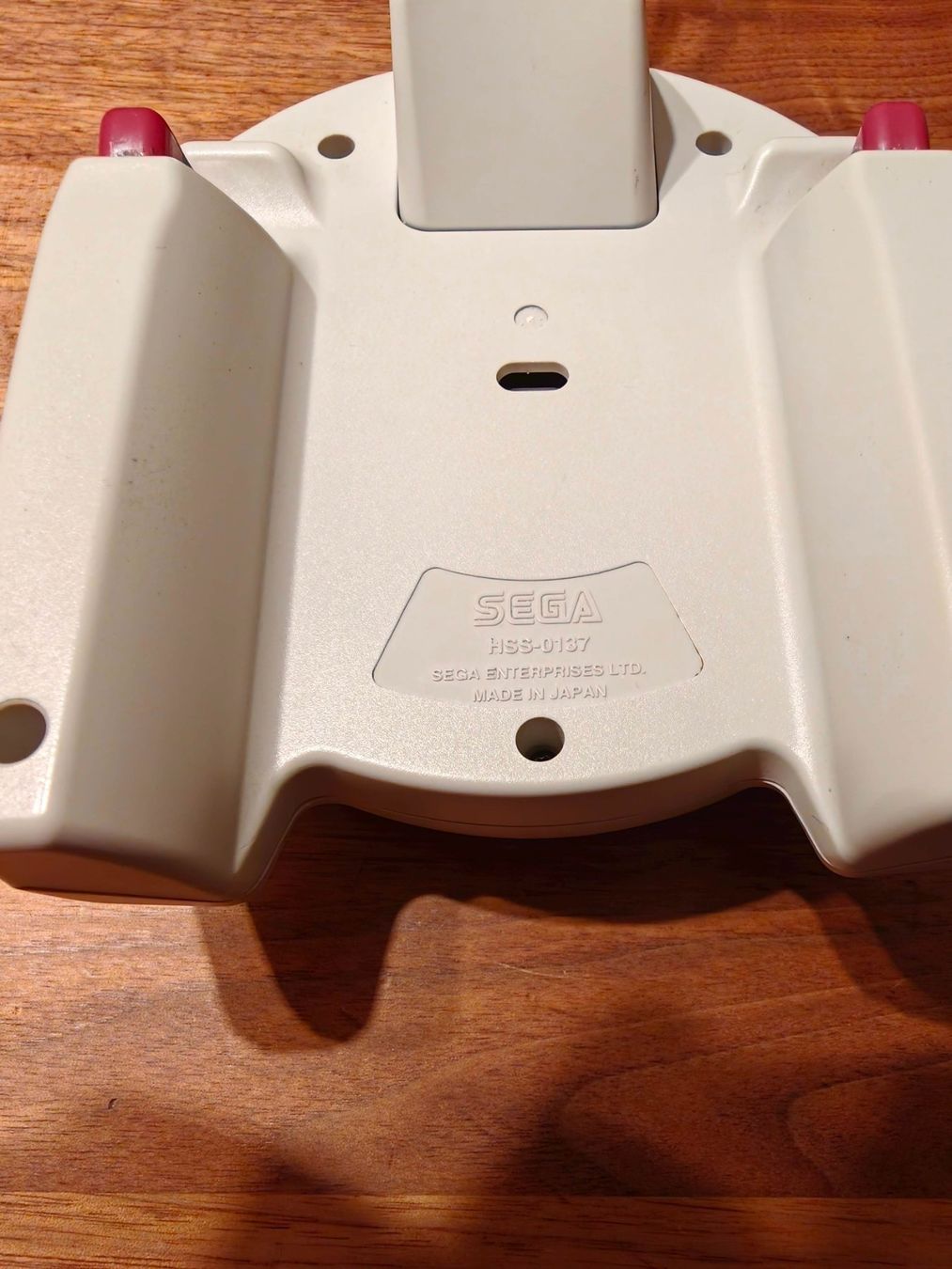 Sega Console: Original Sega Saturn 3D Controller Pad HSS-0137 – Usato da Meggen venduto da banduga 1