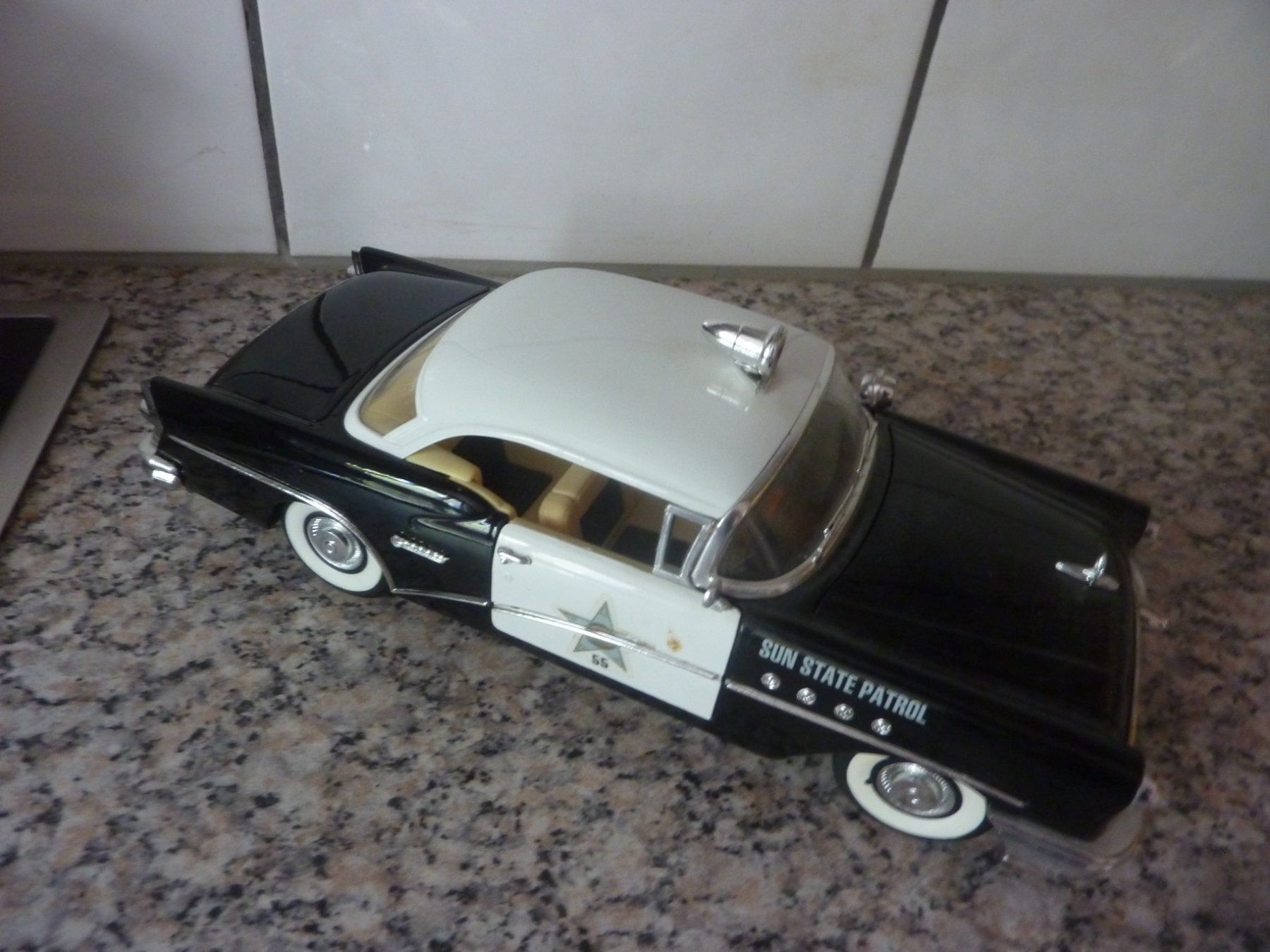 Modellini d'auto: BUICK 1955 – Usato da Balsthal venduto da bouteliee 1
