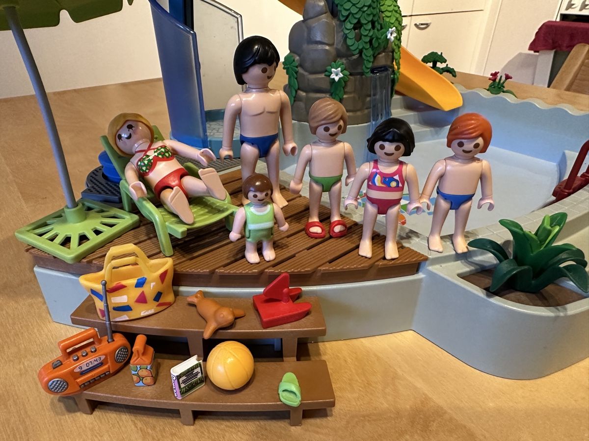 Playmobil Giocattoli: Playmobil Schwimmbad Set #4858 – Usato da Zunzgen venduto da Blueberry87 1