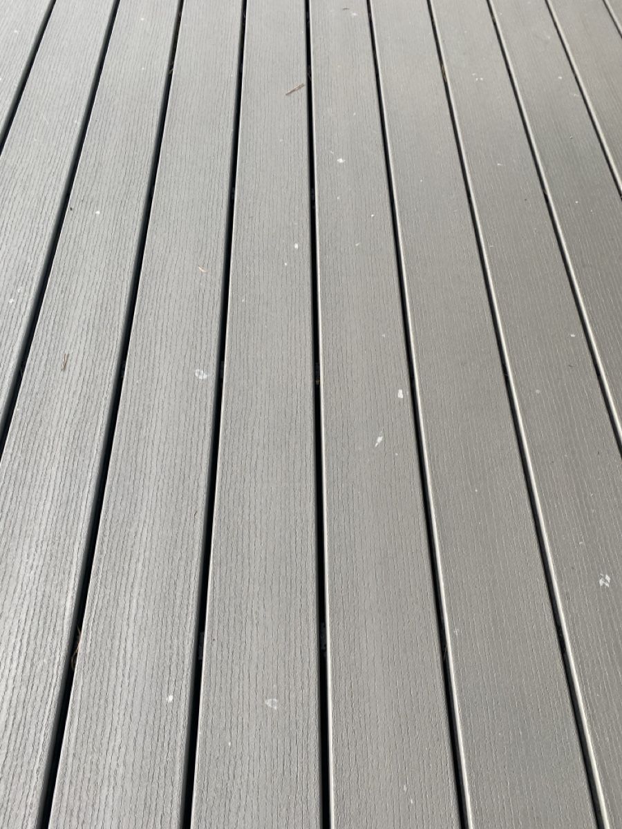 Rivestimenti per pavimenti: Terrassendielen WPC grau gebraucht – Usato da Langnau am Albis venduto da Meierisli 2