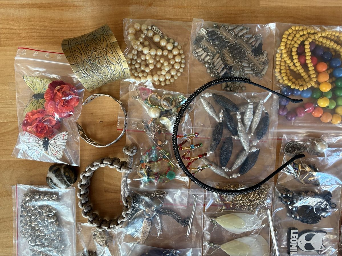 Autres bijoux: Schmucklot zum basteln – D'occasion à Rümlang par euqinom16 1