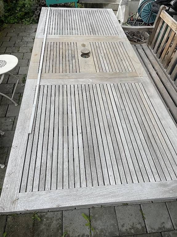 Tables: Gartentisch Tekholz – D'occasion à Zug par Rembrandt2 1