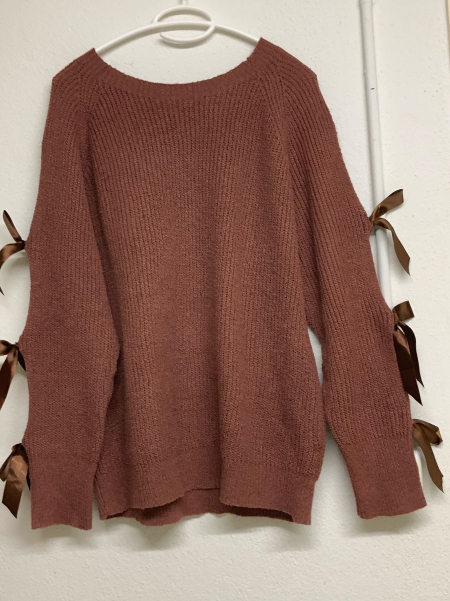Pulls & Sweat-shirts: Pullover Damen Grösse L Braun mit Schleifen 100% Polyester – D'occasion à Wallisellen par AS.TZ. 5