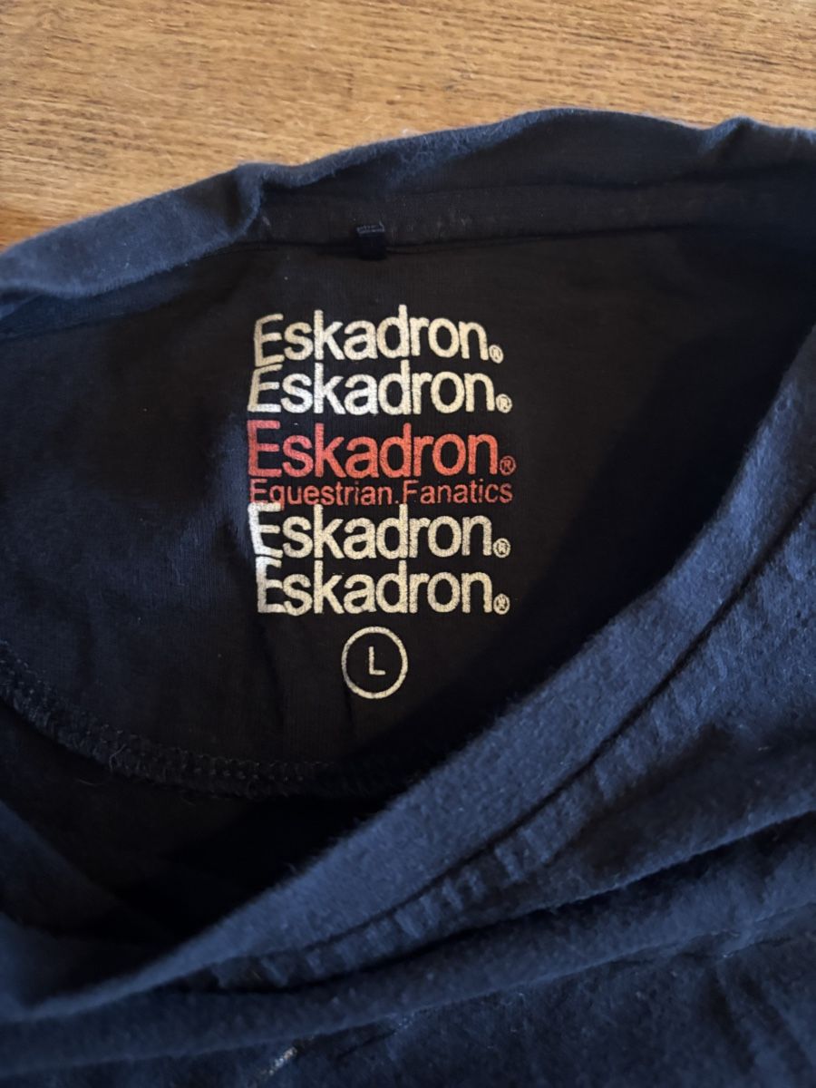 T-shirt: T-Shirt von Eskadron, Gr. L – Usato da Zofingen venduto da Rodeln 1