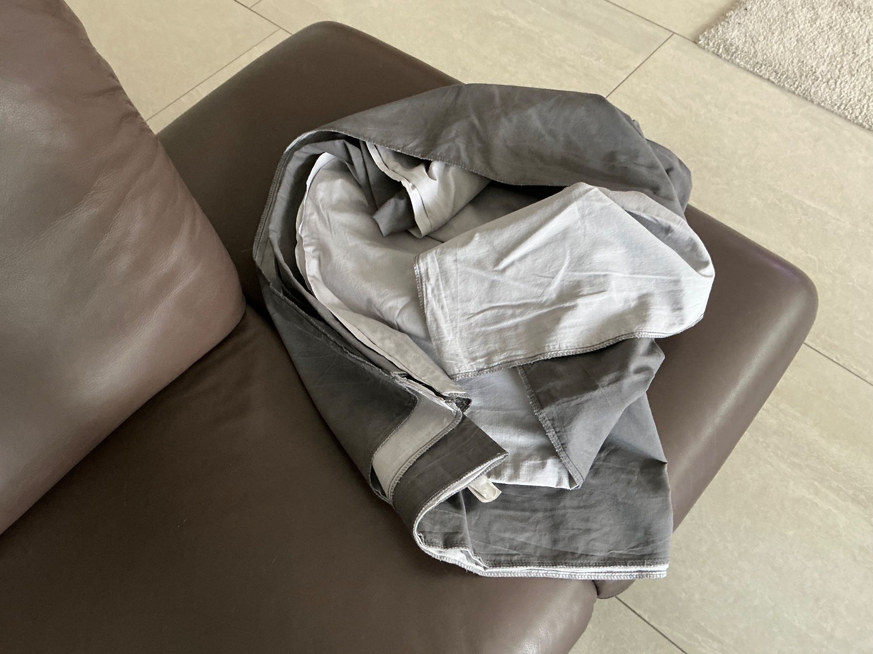 Biancheria da letto: Bettdecke Anzug 160x210cm – Usato da Würenlos venduto da Starceve 1