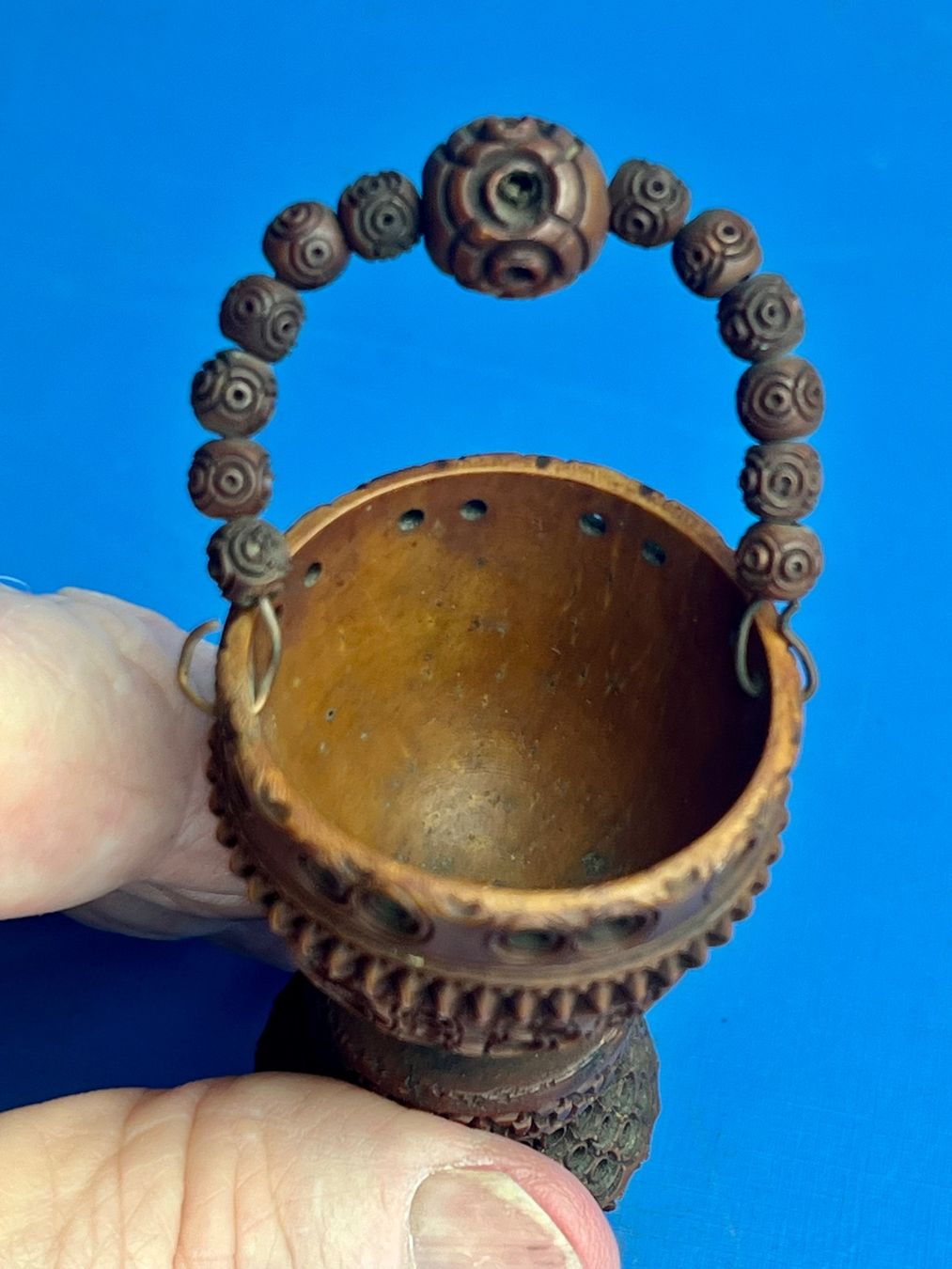 Tutte le decorazioni: Coquilla Nuss Körbchen ca.9 cm hoch. – Usato da Unterengstringen venduto da Gustav03 4
