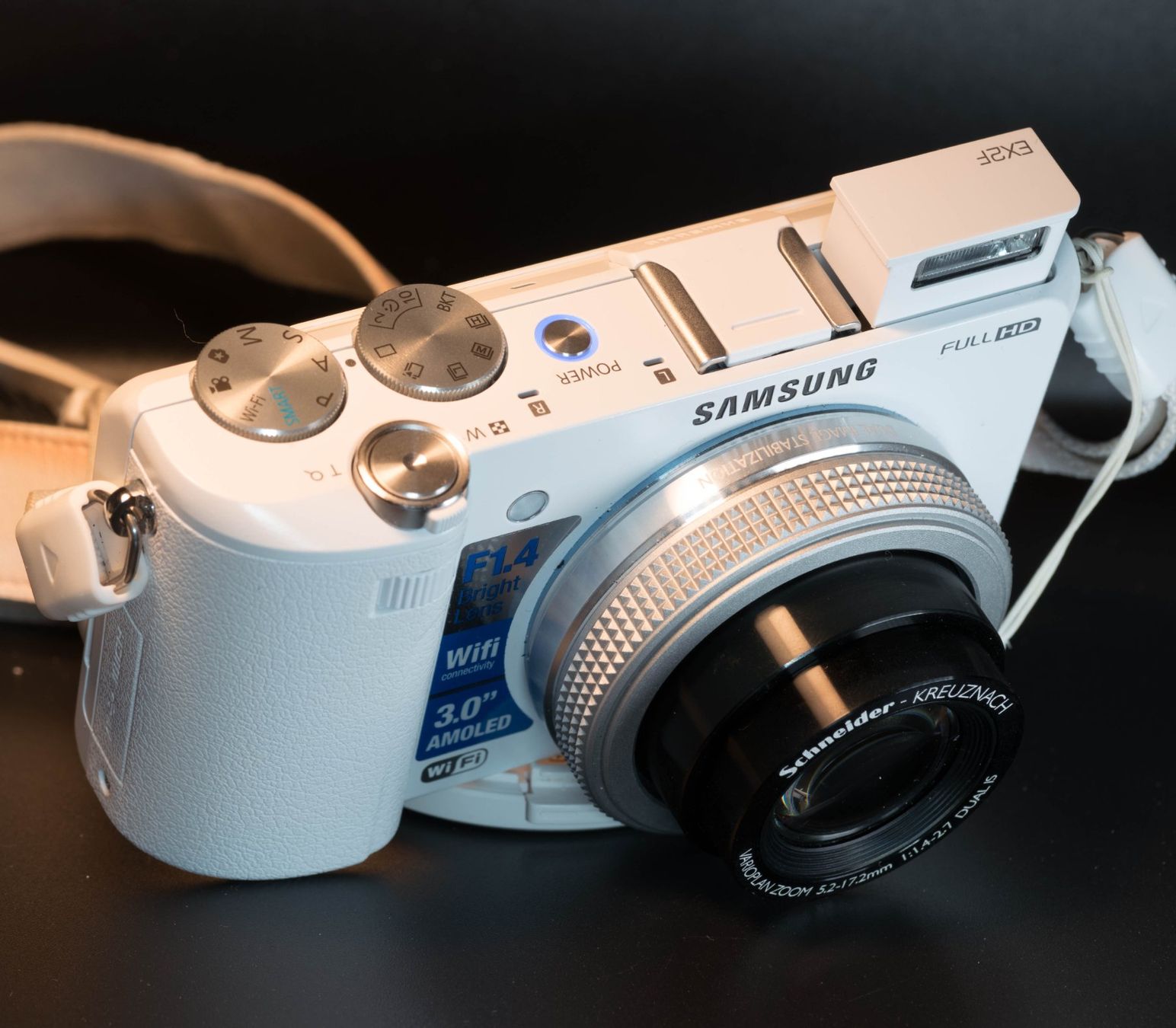 Samsung Kamera: Samsung EX2F Premium-Kompaktkamera - F1.4 – Gebraucht aus Thörishaus von vintagger 2