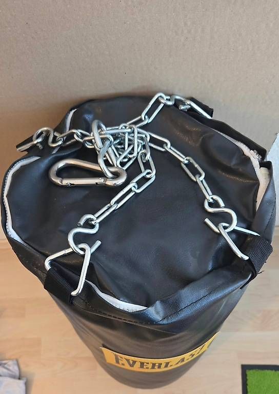 Boxsäcke: Everlast Boxsack 60kg – Gebraucht aus WINTERTHUR von lea_s9fh 2