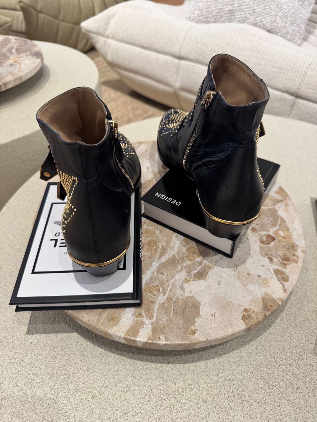 Chloé Scarpe da uomo: CHLOE BOOTS BLACK – Usato da Schwyz venduto da bofb 3