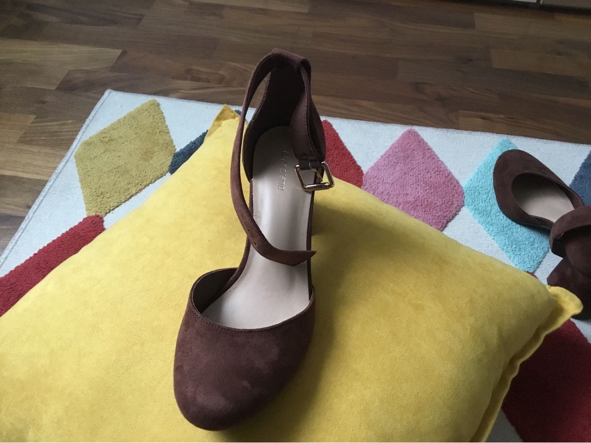 Graceland Scarpe da donna: Sandale Neu Graceland – Nuovo (secondo la descrizione) da emmenbrücke venduto da pamelaz 1