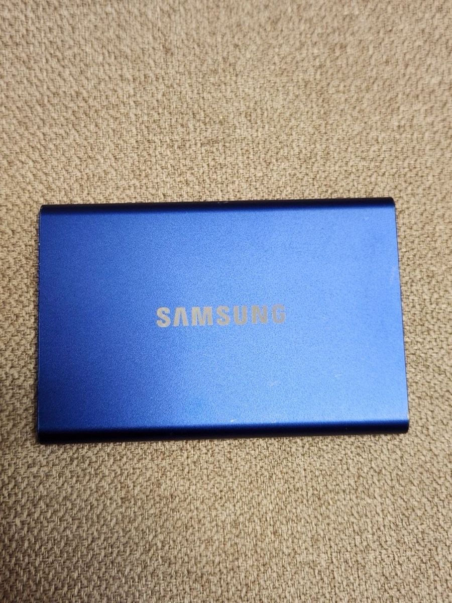 Samsung Harddisks: Samsung SSD T7 1TB – Gebraucht aus Einigen von iva_86t8