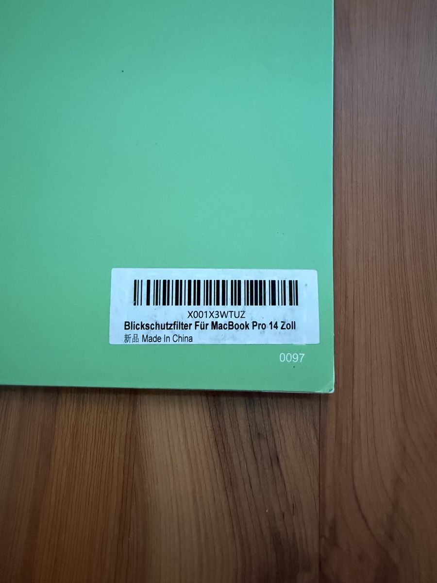 Covers & Taschen: Blickschutzfilter MacBook Pro 14 Zoll Neu – Neu und originalverpackt aus Säriswil von lie_g82q 1