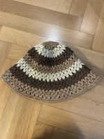 Sommerlicher Strohhut gestreift braun beige