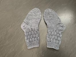 Handgestrickte Socken Grau Kinder Grösse 25/26 Fusslänge 16