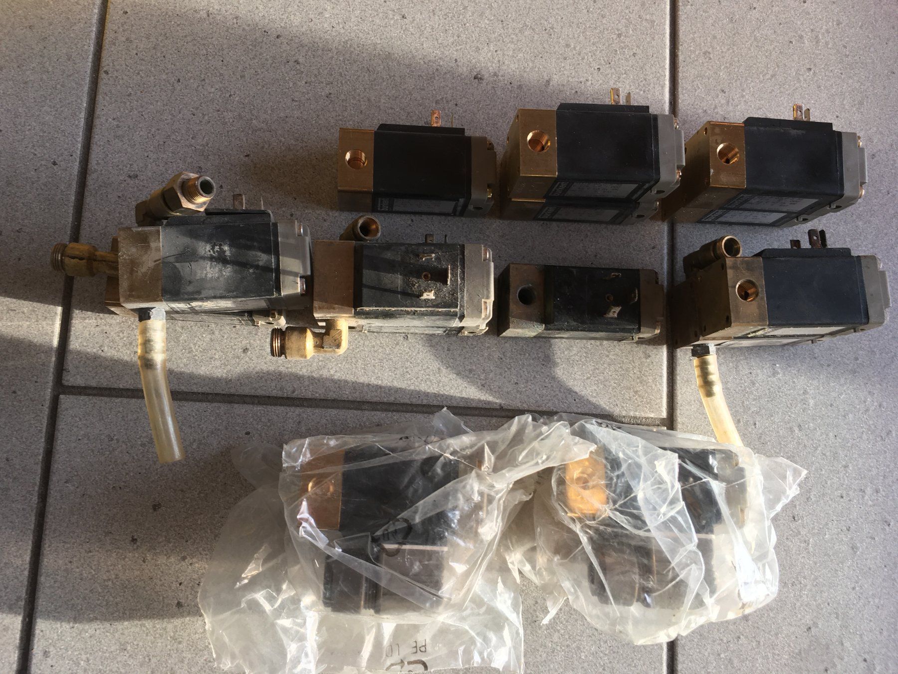 Composants électroniques: 13Stk. Magnetventile 48Vac Bürkert – D'occasion à Hinwil par ilon13 4