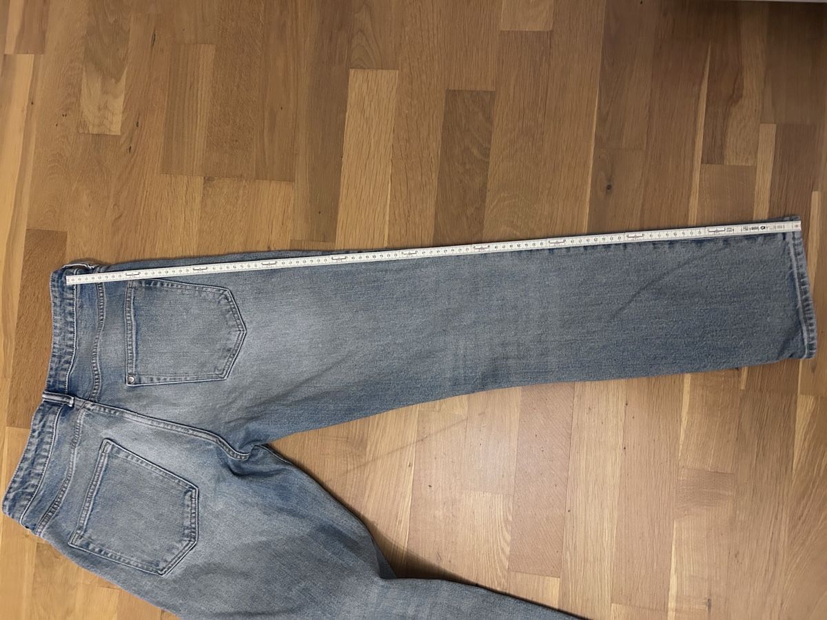 H&M Jeans: Blaue Jeans 30/32 – Nuovo (secondo la descrizione) da Hinteregg venduto da jhv_2bt9 2